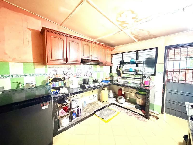 1-storey Terraced House for Sale in Pulau Indah (Klang) - Natasha Shadan - Kitchen - PropertyGuru.com.my