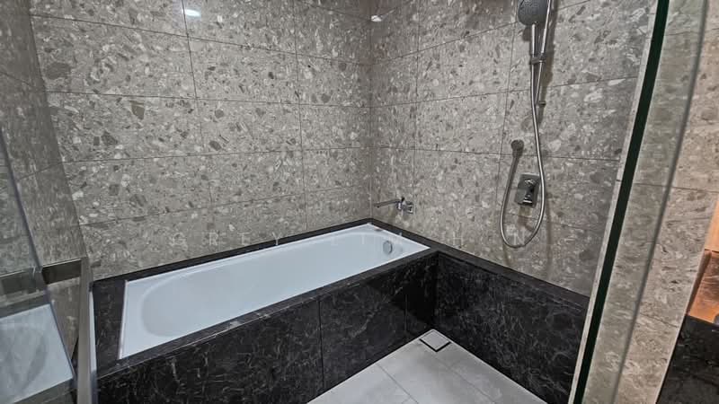 Servis Apartment untuk Disewa di Pavilion Damansara Heights - Grey Lim H N - Bathroom - PropertyGuru.com.my
