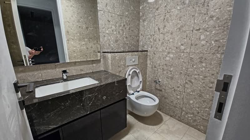 Servis Apartment untuk Disewa di Pavilion Damansara Heights - Grey Lim H N - Bathroom - PropertyGuru.com.my
