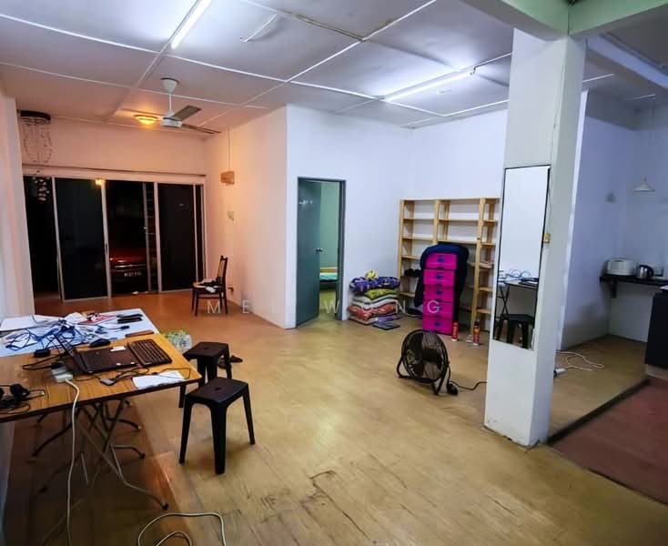 1-storey Terraced House for Sale in Petaling Jaya (Selangor) - Mel Wong - Living Room - PropertyGuru.com.my