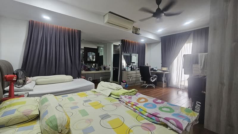 3-storey Terraced House for Sale in Taman Tasik Damai (Sungai Besi) - Angel Yeoh - Bedroom - PropertyGuru.com.my