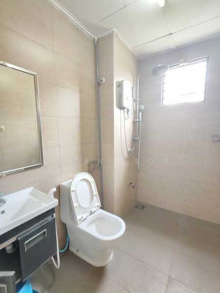 2-storey Terraced House for Sale in Bandar Kinrara (Selangor) - Adrian Leong - Bathroom - PropertyGuru.com.my