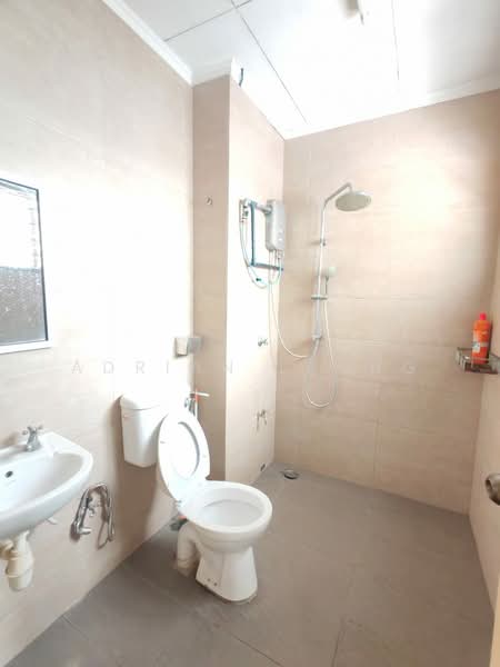 2-storey Terraced House for Sale in Bandar Kinrara (Selangor) - Adrian Leong - Bathroom - PropertyGuru.com.my