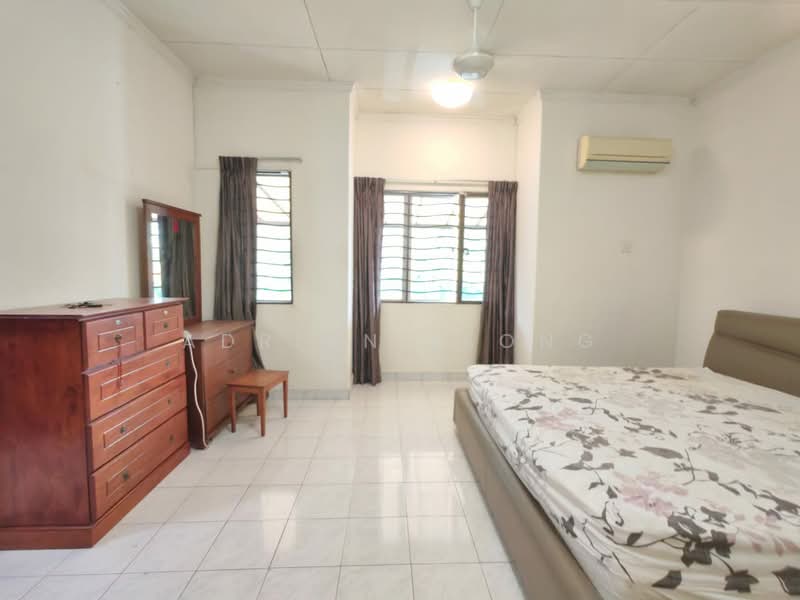 2-storey Terraced House for Sale in Bandar Kinrara (Selangor) - Adrian Leong - Bedroom - PropertyGuru.com.my