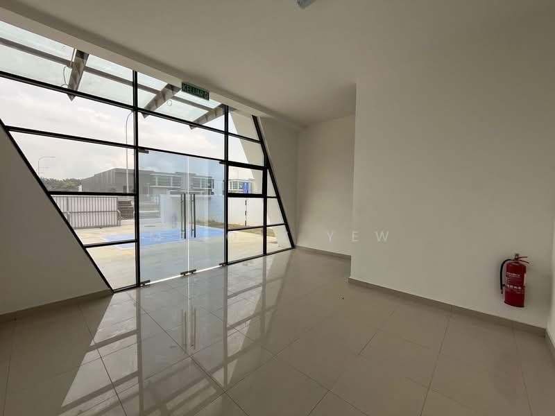 Kilang untuk Dijual di Taman Desa Cemerlang (Ulu Tiram) - Melody Yew - PropertyGuru.com.my