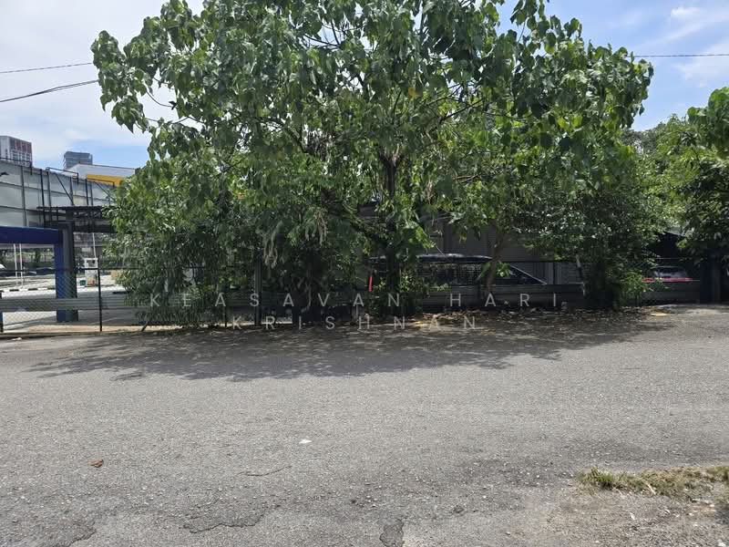 2.5-storey Terraced House for Sale in Seksyen 17 (Petaling Jaya) - Keasavan Hari Krishnan - Exterior - PropertyGuru.com.my