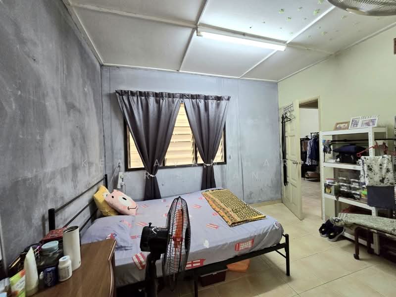 2.5-storey Terraced House for Sale in Seksyen 17 (Petaling Jaya) - Keasavan Hari Krishnan - PropertyGuru.com.my