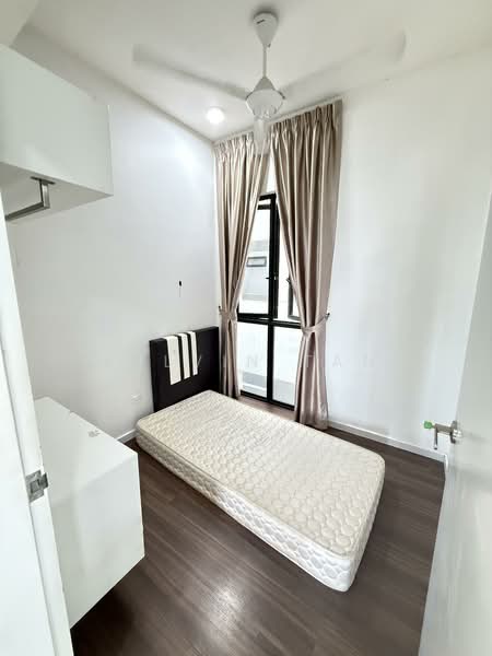 Condominium for Sale at Vertu Resort - Kelvin Tan - Bedroom - PropertyGuru.com.my