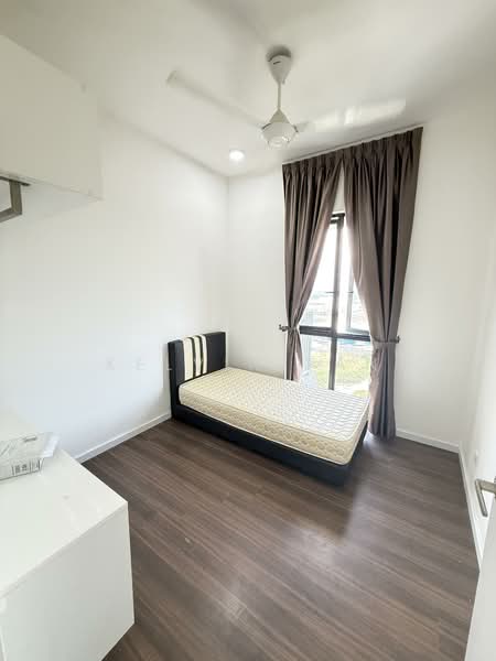 Condominium for Sale at Vertu Resort - Kelvin Tan - Bedroom - PropertyGuru.com.my