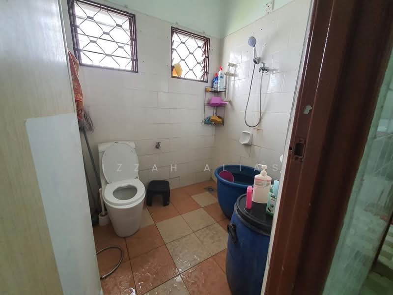 Rumah Teres 1 Tingkat untuk Dijual di Kelana Jaya (Petaling Jaya) - Izzah Alias - PropertyGuru.com.my