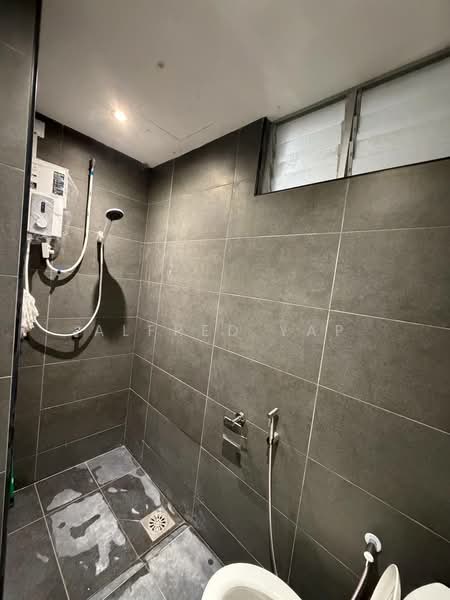 Servis Apartment untuk Disewa di Midas @ Seri Alam - Alfred Yap - Bathroom - PropertyGuru.com.my
