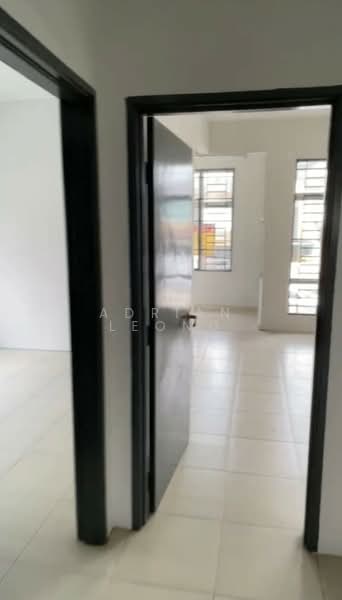 Rumah Berkembar untuk Dijual di Seri Kembangan (Selangor) - Adrian Leong - Interior - PropertyGuru.com.my