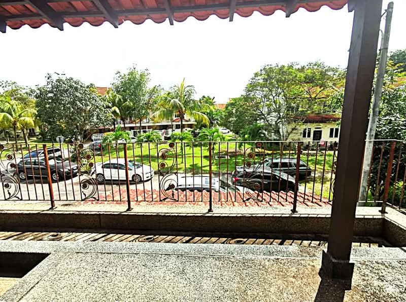 Terraced House for Sale in Bukit Rahman Putra (Sungai Buloh) - David Yong - wake up to refreshing greeneryfr balcony - PropertyGuru.com.my