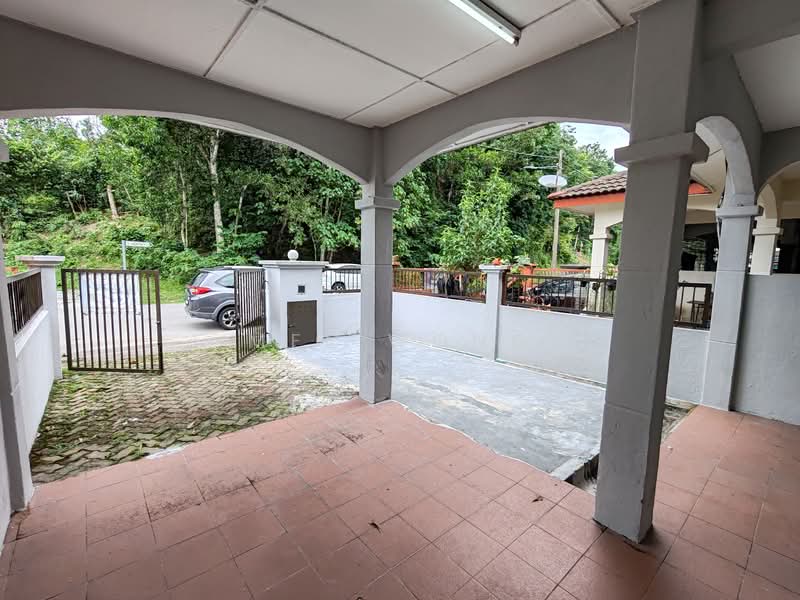 2-storey Terraced House for Sale in Taman Desa Permai (Cheras) - Mel Wong - Exterior - PropertyGuru.com.my