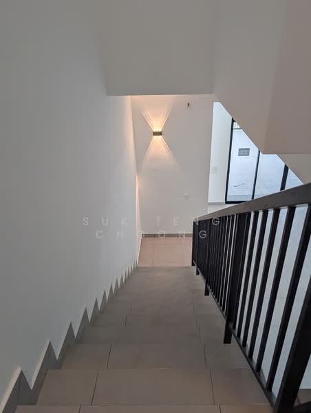 Rumah Teres 2 Tingkat untuk Disewa di Taman Mount Austin (Tebrau) - Suk Teng Choong - Interior - PropertyGuru.com.my