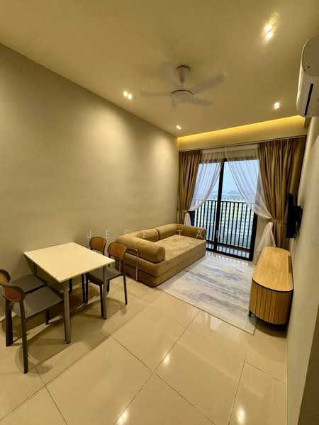 Kondominium untuk Disewa di Piccadilly - Jeff Tan - Living Room - PropertyGuru.com.my
