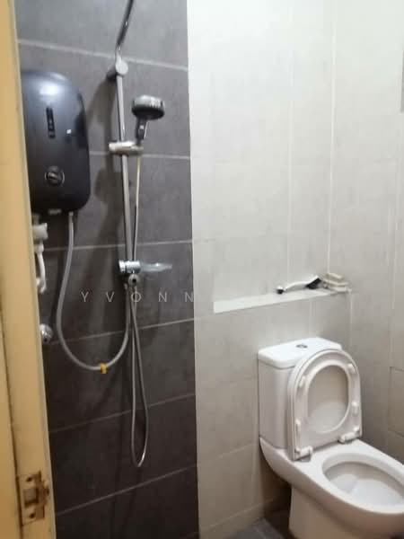 Condominium for Sale at Lido Four Seasons Residence - Yvonne Sak - Bathroom - PropertyGuru.com.my