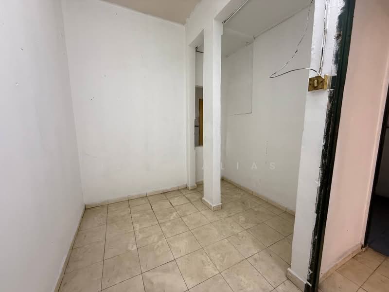 Rumah Teres 2 Tingkat untuk Dijual di Taman Rawang Jaya (Rawang) - Izzah Alias - PropertyGuru.com.my