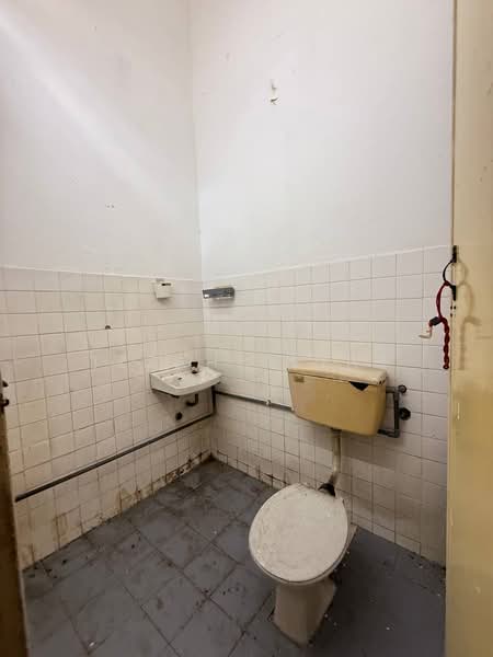 Rumah Teres 2 Tingkat untuk Dijual di Taman Rawang Jaya (Rawang) - Izzah Alias - PropertyGuru.com.my