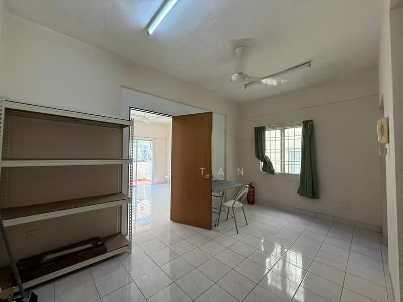 Townhouse for Rent in Seksyen 2 Wangsa Maju (Wangsa Maju) - JC Tan - Living Room - PropertyGuru.com.my