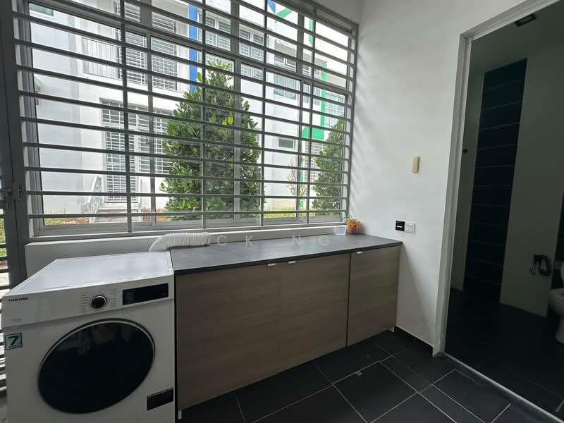 Rumah Teres 2 Tingkat untuk Dijual di Taman Mount Austin (Tebrau) - CK Ng - Balcony - PropertyGuru.com.my