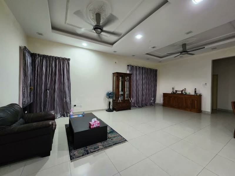 Rumah Berkembar untuk Dijual di Saujana Impian (Kajang) - Han Haw Ze - Living Room - PropertyGuru.com.my