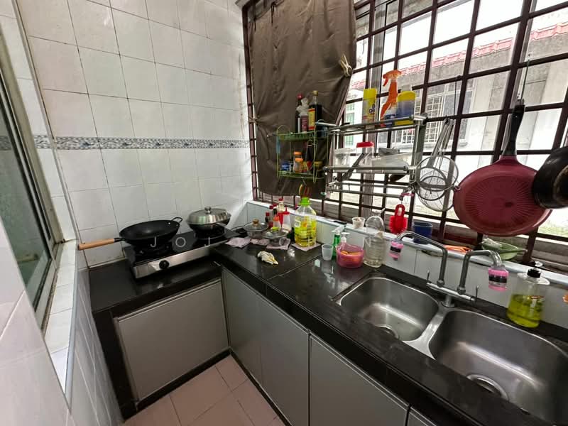 2-storey Terraced House for Sale in Taman Seri Orkid (Skudai) - Jojo Chung - Kitchen - PropertyGuru.com.my