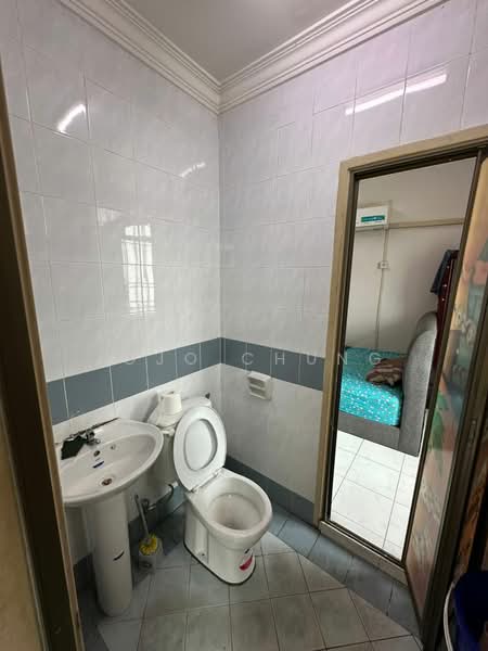 2-storey Terraced House for Sale in Taman Seri Orkid (Skudai) - Jojo Chung - Bathroom - PropertyGuru.com.my