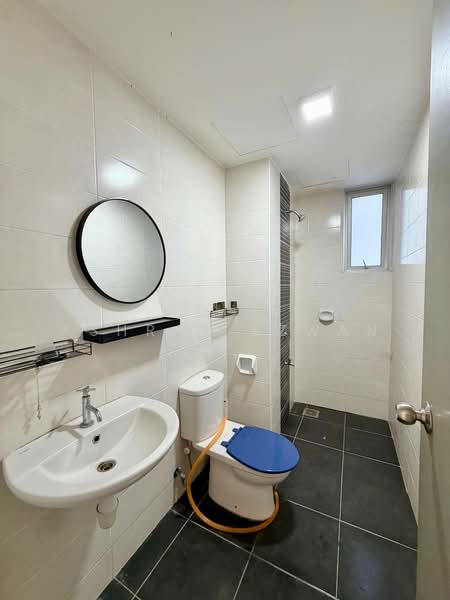 Apartment for Sale at Putra 1 - Ashraf Azwan - Bathroom - PropertyGuru.com.my