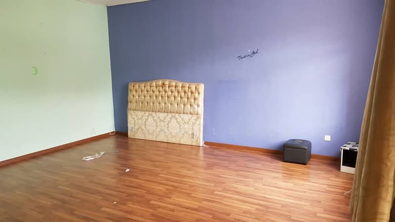 Semi-Detached House for Sale in Taman Puncak Jalil (Seri Kembangan) - Adrian Leong - Bedroom - PropertyGuru.com.my