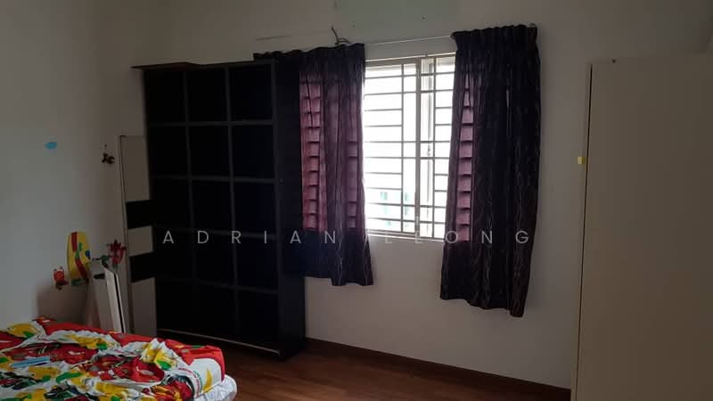 Semi-Detached House for Sale in Taman Puncak Jalil (Seri Kembangan) - Adrian Leong - Bedroom - PropertyGuru.com.my
