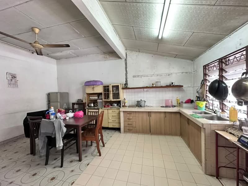 Rumah Teres untuk Dijual di Taman Bukit Maluri (Kepong) - Alison Chiu - Kitchen - PropertyGuru.com.my