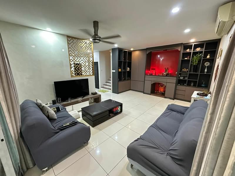 2.5-storey Terraced House for Sale in Bandar Country Homes (Rawang) - Bernard Ong - Living Room - PropertyGuru.com.my