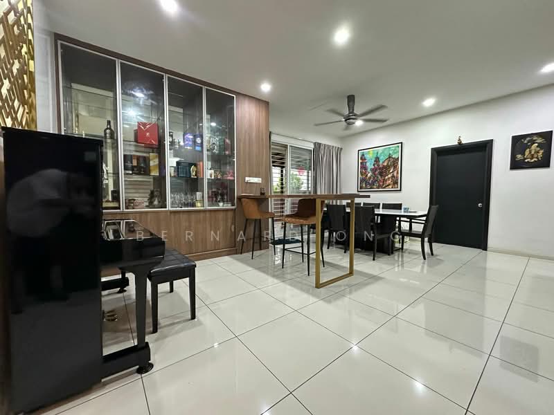 2.5-storey Terraced House for Sale in Bandar Country Homes (Rawang) - Bernard Ong - Living Room - PropertyGuru.com.my