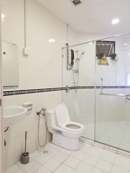 Service Residence for Rent at Windsor Tower - Tina Chua - Bathroom - PropertyGuru.com.my