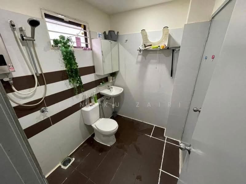 Rumah Teres 2 Tingkat untuk Dijual di Taman Garing (Rawang) - Tengku Zairi - PropertyGuru.com.my