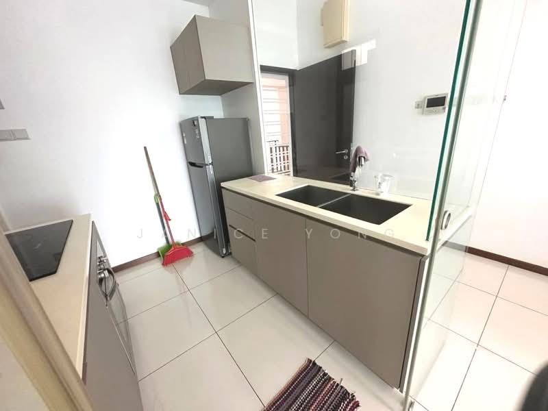 Service Residence for Rent at Crescent Bay Suites (Teluk Bayu) - Janice Yong - Kitchen - PropertyGuru.com.my