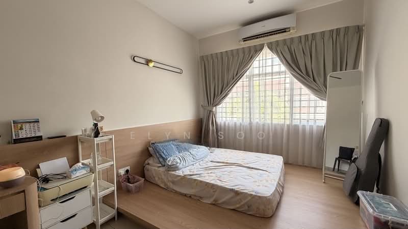 Rumah Teres 2 Tingkat untuk Dijual di Bandar Rimbayu (Telok Panglima Garang) - Elyn Soo - Bedroom - PropertyGuru.com.my