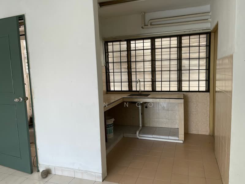 Apartment for Sale at Gugusan Mawar - Ivan Ngow - Kitchen - PropertyGuru.com.my