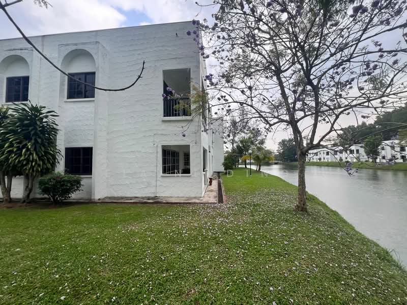Townhouse for Rent in Country Heights (Kajang) - Elaine Ding - Exterior - PropertyGuru.com.my