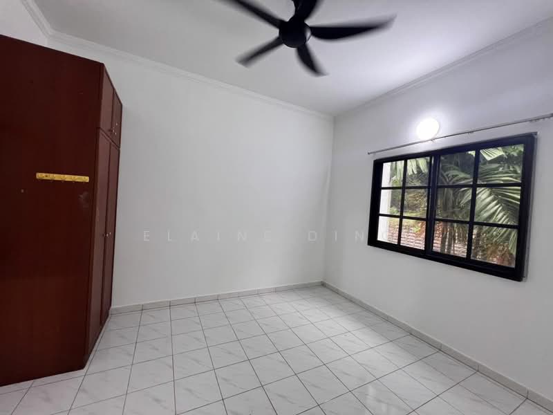 Townhouse for Rent in Country Heights (Kajang) - Elaine Ding - Bedroom - PropertyGuru.com.my