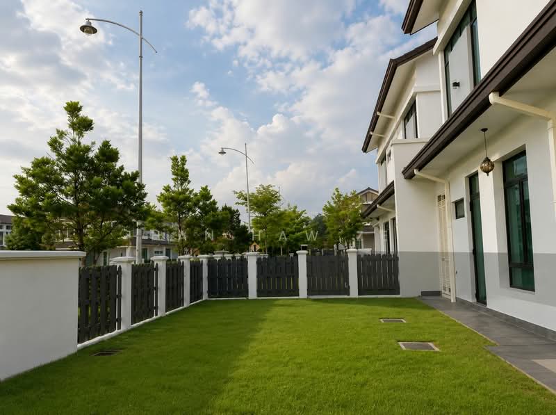 Cluster House for Sale in Eco Majestic (Semenyih) - Han Haw Ze - Exterior - PropertyGuru.com.my