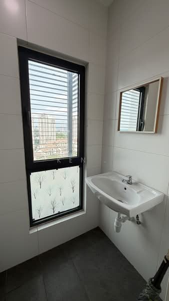Shop / Office for Rent in Tropicana (Selangor) - Ken . - Bathroom - PropertyGuru.com.my