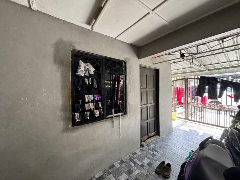 2-storey Terraced House for Sale in BANDAR PUCHONG JAYA (Puchong) - Siti Zuraini - PropertyGuru.com.my