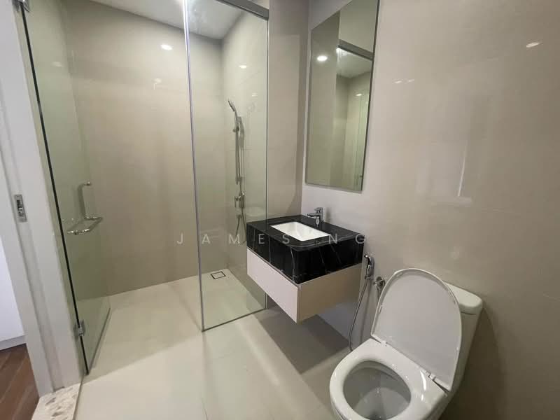 Servis Apartment untuk Disewa di Pavilion Ceylon Hill - James Ng - Bathroom - PropertyGuru.com.my