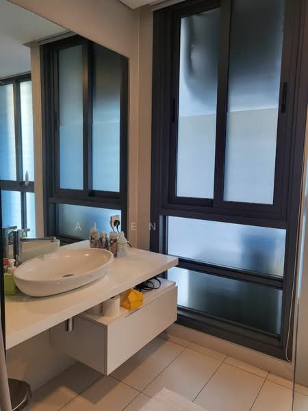 Servis Apartment untuk Disewa di Vogue Suites One - Alven Lim - Bathroom - PropertyGuru.com.my
