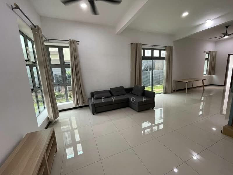 Rumah Kluster untuk Disewa di Taman Bukit Skudai (Skudai) - Calley Chin - Living Room - PropertyGuru.com.my