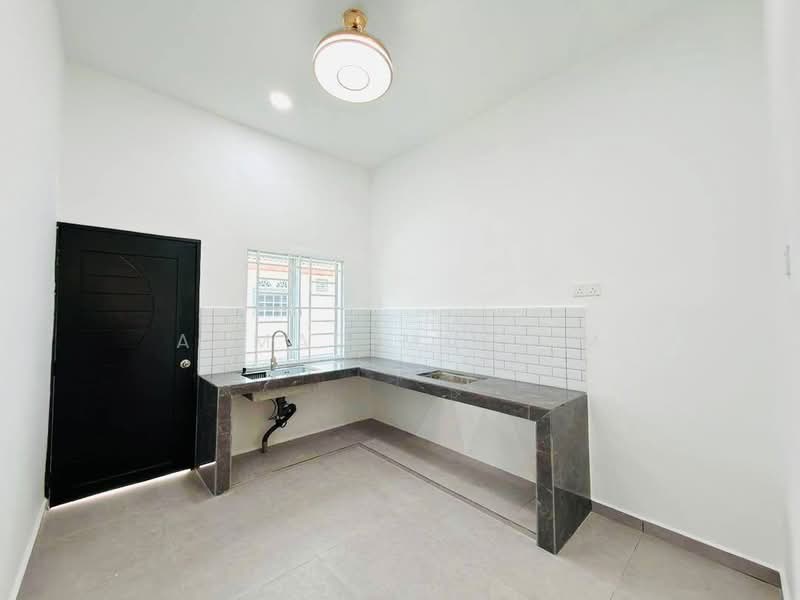 1-storey Terraced House for Sale in Senawang (Negeri Sembilan) - Ahmad Muslim - PropertyGuru.com.my