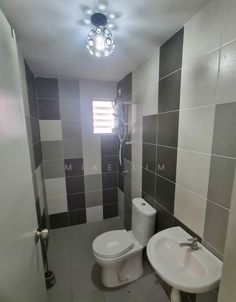Servis Apartment untuk Disewa di Residensi Mutiara Kajang 2 - Mike Lim - Bathroom - PropertyGuru.com.my