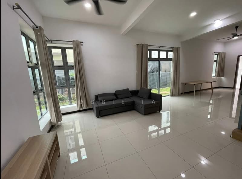 Semi-Detached House for Rent in Taman Bukit Skudai (Skudai) - Robbie Tan - PropertyGuru.com.my